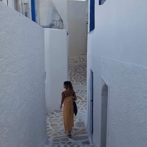 Meet your Posher, Amina